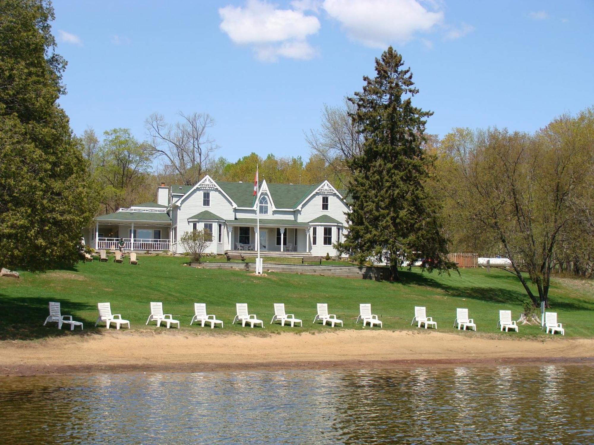 Port Cunnington Lodge Dwight Exterior photo